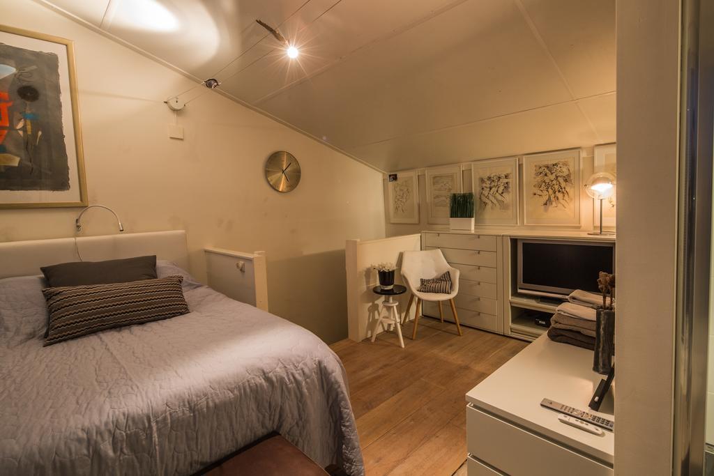 Bed and Breakfast Sleep At Slim Ámsterdam Exterior foto
