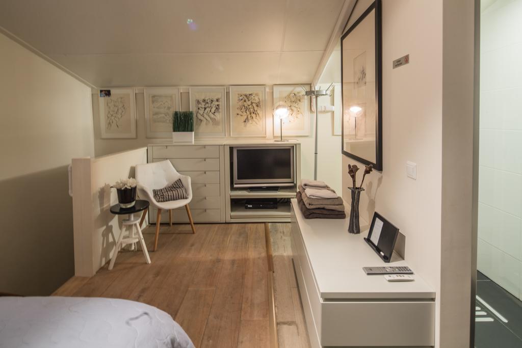 Bed and Breakfast Sleep At Slim Ámsterdam Exterior foto