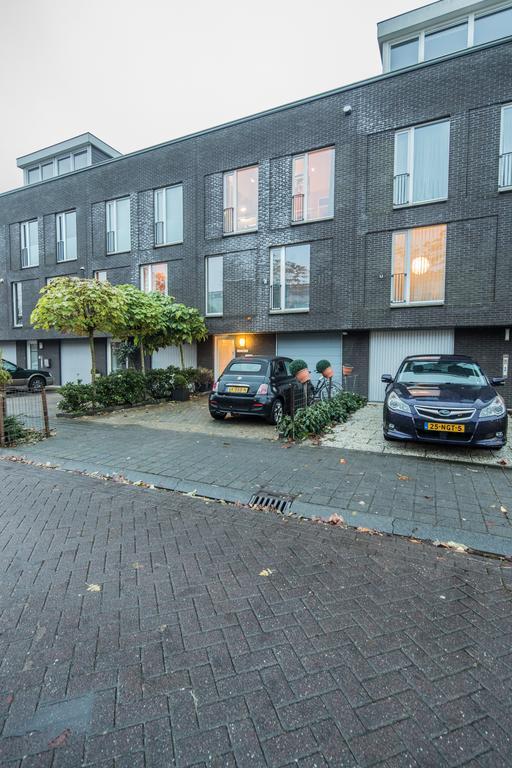 Bed and Breakfast Sleep At Slim Ámsterdam Exterior foto